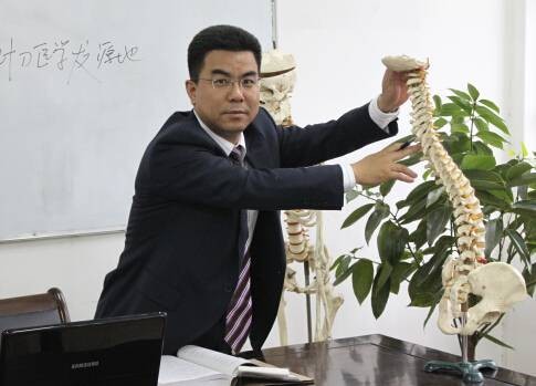 王自平(南京新中医学研究院院长)