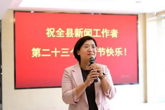 梁薇（湖北省教育厅对外合作与交流处处长）
