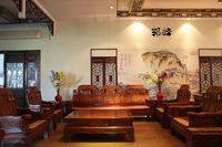 红木家具（用红木制成的家具）