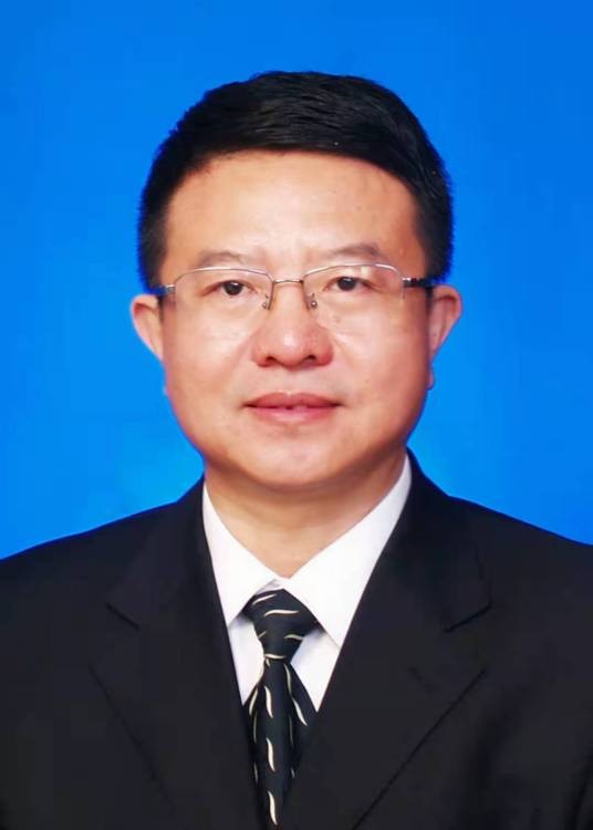 王冬(黑龙江省新产业投资集团有限公司党委书记、董事长、省总工会兼职副主席)