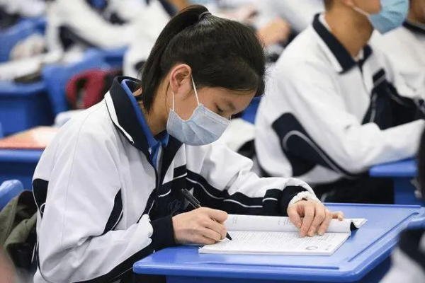 深圳高中园2023预估分数线是多少？