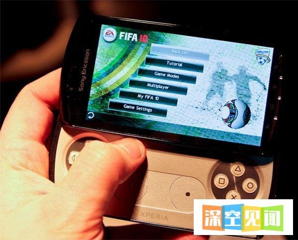 7年前，索尼推出了一款超前的掌上神机Xperia PLAY