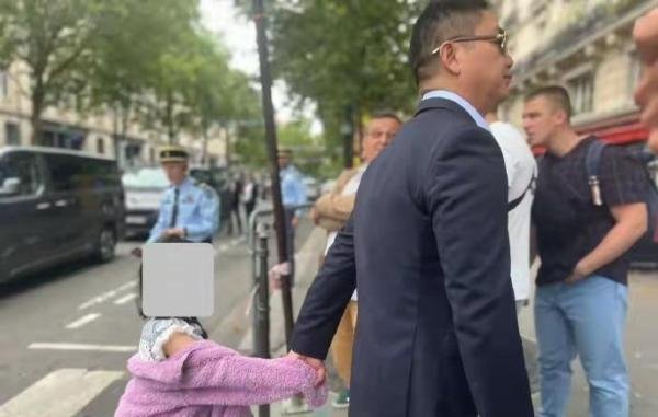 “西红柿门”庄佳最近产子?刘强东长子17岁?奶茶妹妹夺嫡路艰险?奶茶妹妹本质和田小姐嫁的是同一类男人