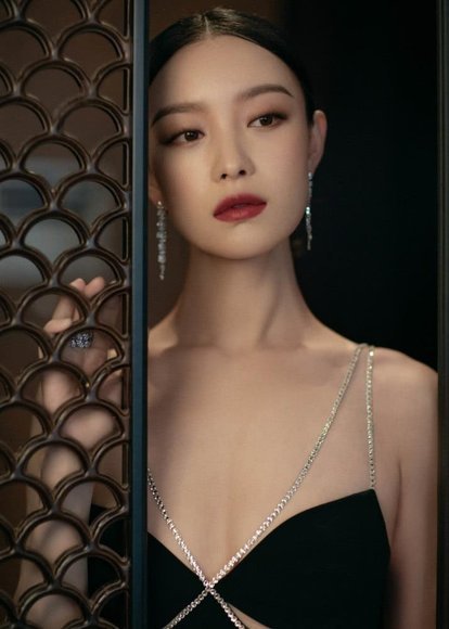 倪妮30岁以后体重就没有下过100斤,为什么她上镜还是那么瘦?
