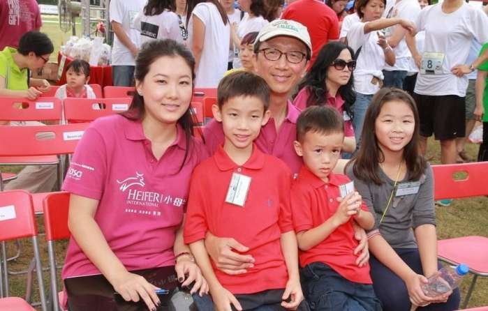 伏明霞与梁锦松离婚的原因