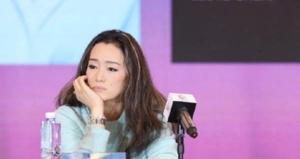 巩俐被曝退出新加坡国籍改回中国籍13年来一直坚称自己是中国人