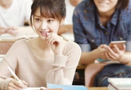 如果还爱着他,是否依旧无法掩盖和假装呢?