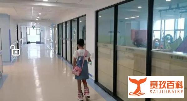 孩子玩8天8夜父母大闹网吧怒砸电脑与9岁女孩期末考后晕倒系创伤性脑梗