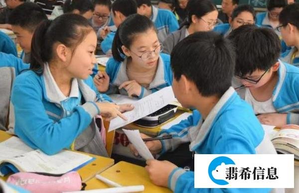 2023年高考迎来新变化,教育部再发新消息,一盆冷水从天而降