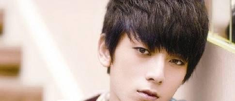 男生选什么最好看发型，2012最新推荐