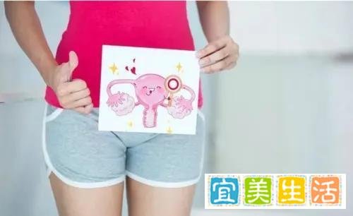 断崖式衰老女子本以为能漂亮过余生,和65岁妈妈一起,比她还显老