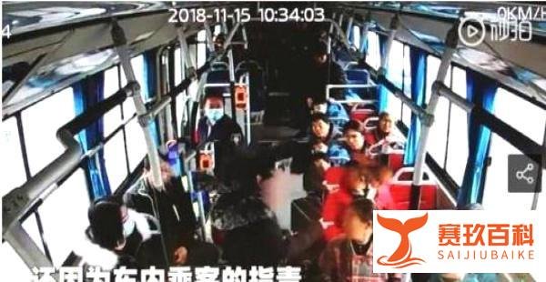 大妈抢公交车方向盘：他觉得我就抢方向盘怎么了