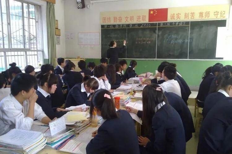 点关于平面的对称点怎么求?