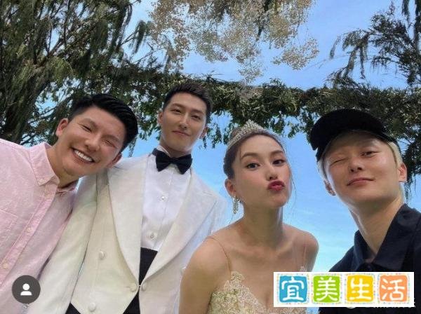 何超莲发婚礼感谢信,感谢朋友,家人!