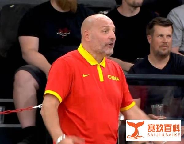 中国男篮58-107不敌德国男篮，周琦的表现太糟糕