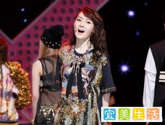 T-ara前成员李雅琳同时宣布离婚、新婚,陷入“出轨”争议