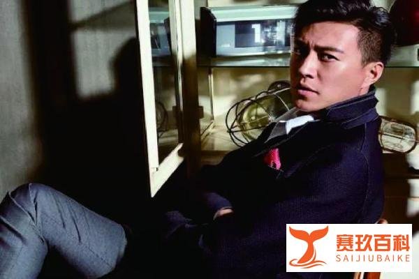 震惊：八旬老人连夜赴京追星！他究竟是谁？