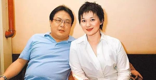 毒舌评委柯以敏老公去世后，发现老公生有婚外情，财产被转移
