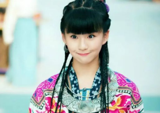 杨丽萍透露小彩旗近况在莎士比亚戏剧学院学导演,你知道小彩旗吗?