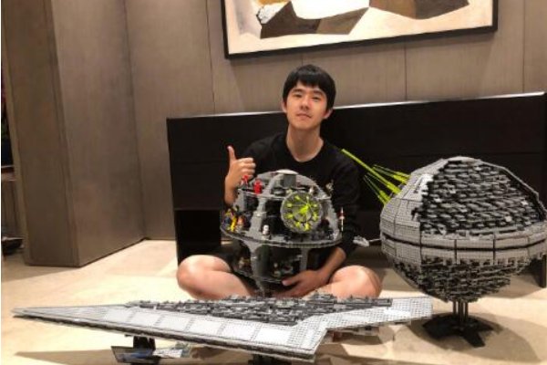 土豪的世界我们体会不了，刘昊然晒的乐高究竟多少钱？