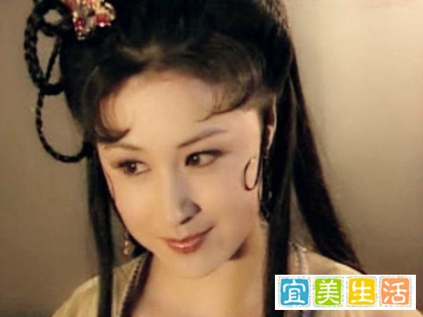 天妒红颜!谢大脚和含香车祸去世真是红颜薄命