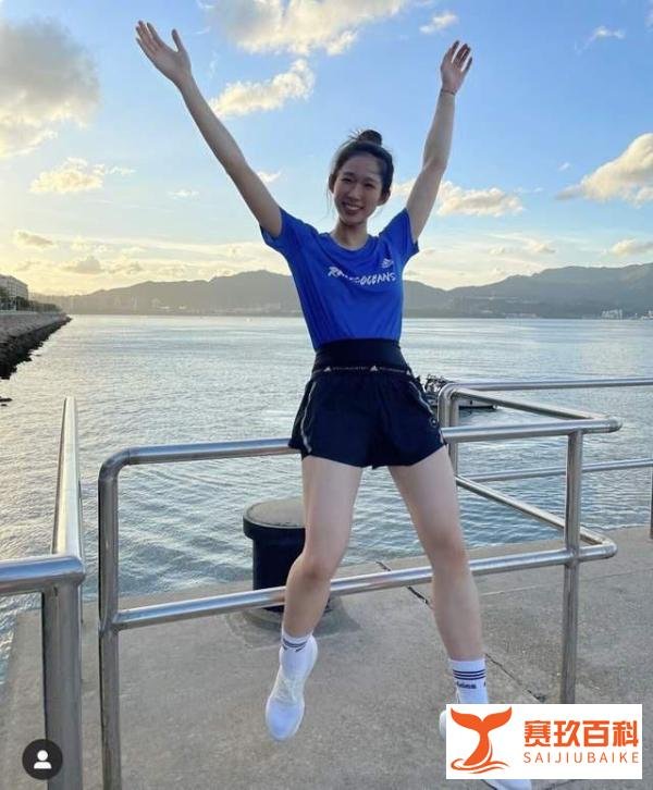 奥运击剑选手撞脸林志玲 笑容甜美引网友热议