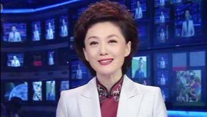 海霞和工地诗人的朗诵邀约实现了,网友对此有何评价?