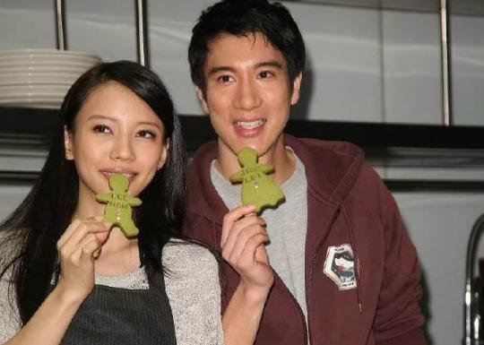 李靓蕾之母李瑶敏：女儿“万字屠宏”，母亲往事却成为最大黑点！
