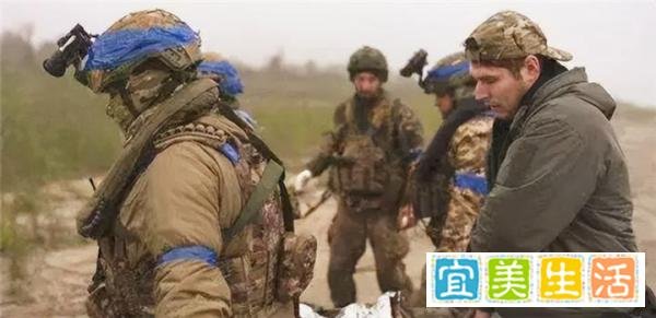 乌军全线后退,一批士兵来不及撤离被包围,已向俄军投降