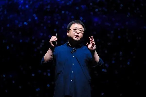 罗永浩称仍要收购苹果,这是“理想”还是“痴心妄想”?