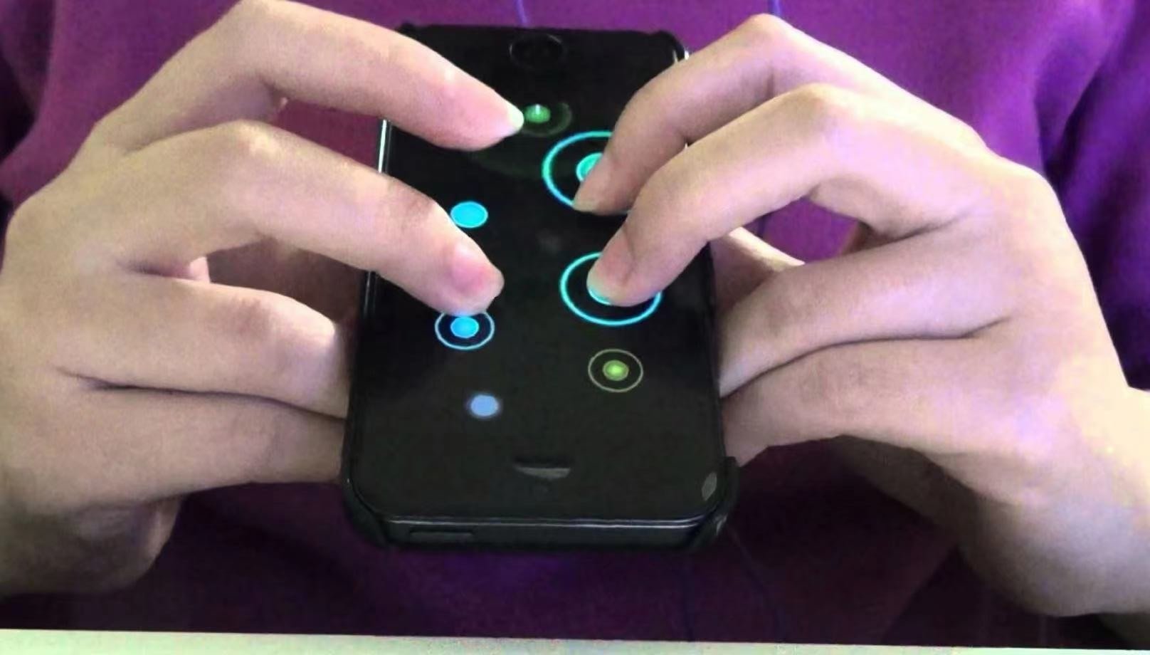 iphone 上有一款用吹气空吹气，手指按屏幕，像吹笛子一样的游戏叫什么名字啊？