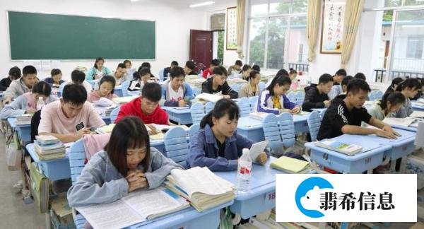 2023年高考迎来新变化,教育部再发新消息,一盆冷水从天而降