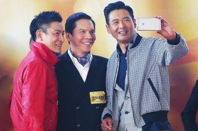 向华强能让成龙下跪，打王晶曾志伟，唯独却不敢惹这三个人！他们是谁？