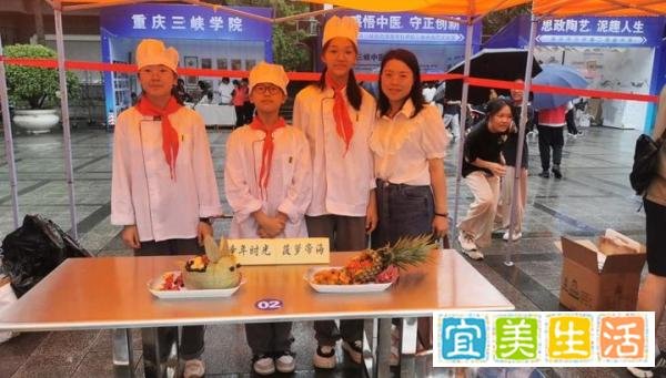 重庆万州南京金陵中学优秀教师群像:“金陵之光”背后的教育坚守