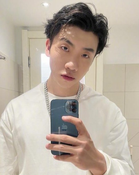 杨和苏在不知情的情况下租了赵英俊生前住所，他对此介意吗？