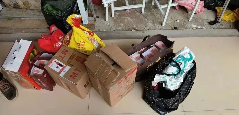 上海警方在地下挖出160万现金,究竟是谁把钱埋在这里的?