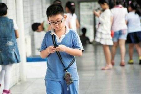 陕西一高中老师3年没收108部手机,手机还给学生了吗?