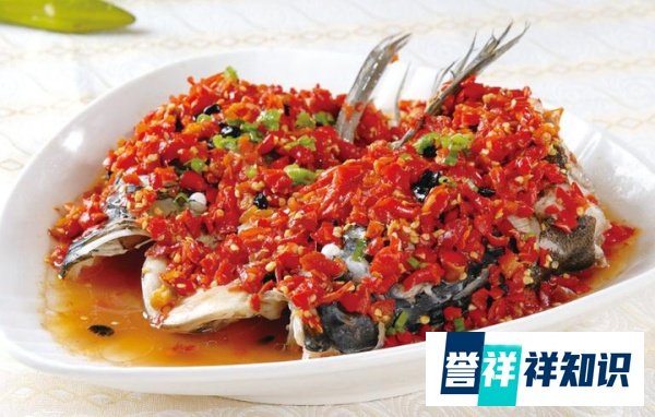 湘菜经典,世界上最大的剁椒鱼头你尝了吗?