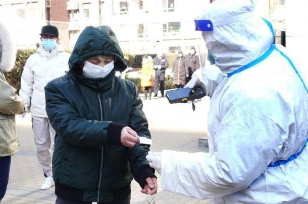 春节返乡“人在囧途”防疫层层加码,给返乡人带来了哪些不便?