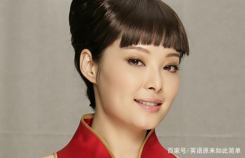 袁立宣布婚讯后骂声如潮，她难过回应：心有血渗出来。你怎么看？