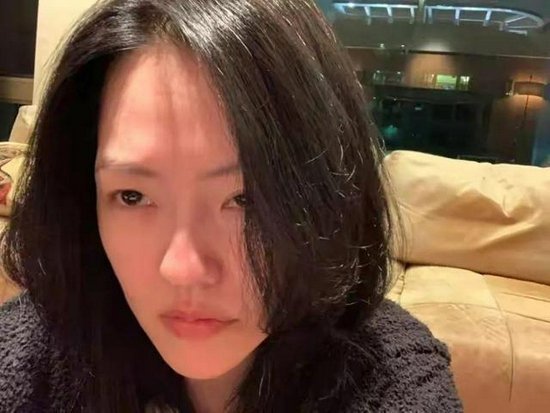 小S不当言论后代言被叫停,姐夫汪小菲发文力挺后,为何会删博?