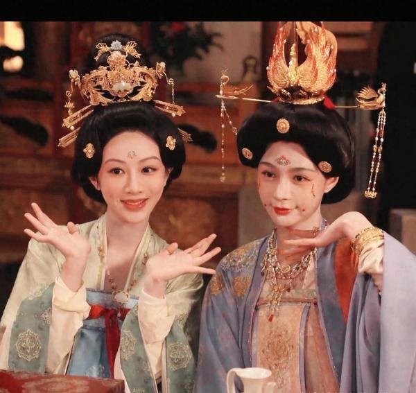《国色芳华》剧情简介
