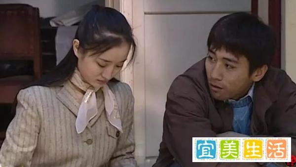 《血色浪漫》里男一男二还女一都红了,只有女二是戏红人不红