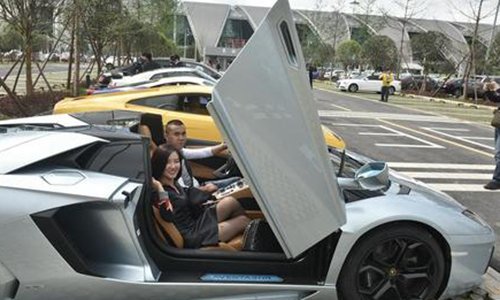 上海空姐骗走亲友900万,她是怎么做的?