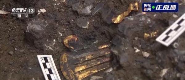 三星堆发现神秘24k纯金小金珠 毫米大小含金量超99% !工艺成谜