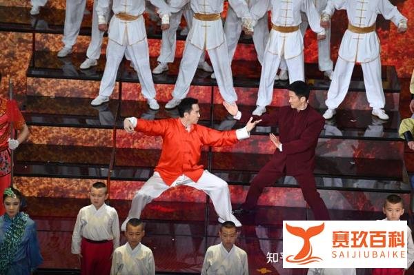 甄子丹吴京春晚同台 时隔16年上演经典对决
