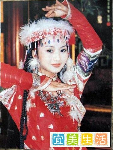 天妒红颜!谢大脚和含香车祸去世真是红颜薄命