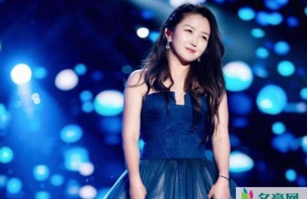 何洁承认修图 修图前后差距如此大让人难以接受