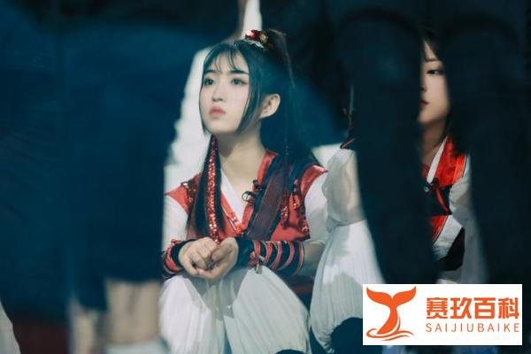林嘉慧靠“铁刘海”火了 实锤认证创3综艺担当