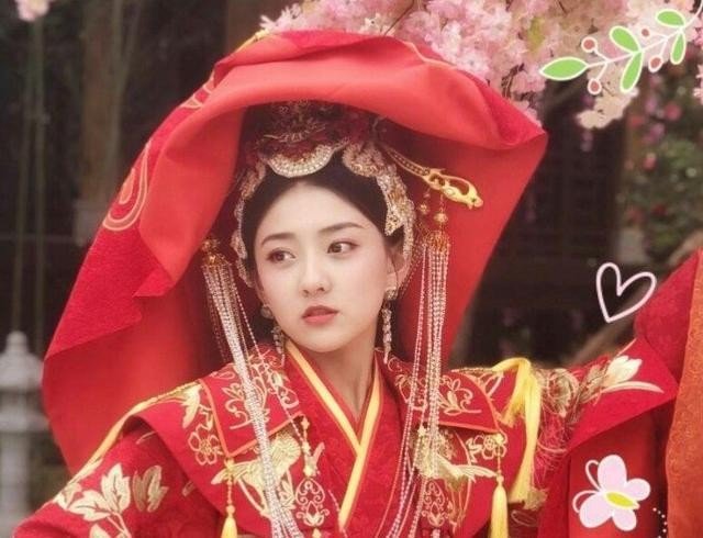 你怎么看待电视剧《小女花不弃》中白渐飞的突然黑化？